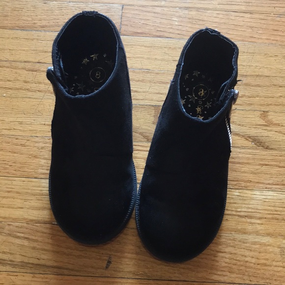 Black ankle booties - Picture 2 of 5